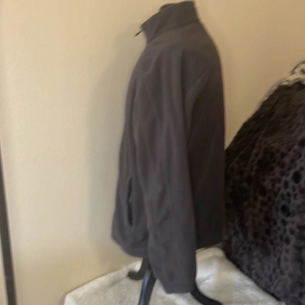 Glacier’s Edge Full Zipper Fleece Size Small